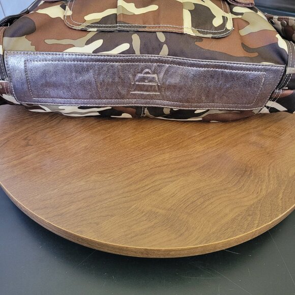 Kathy Van Zeeland Brown Camouflage Shoulder Bag.  Hobo Style camo print purse - Picture 11 of 16